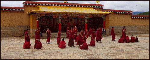 20120430-tibetan monks debating joho.gif